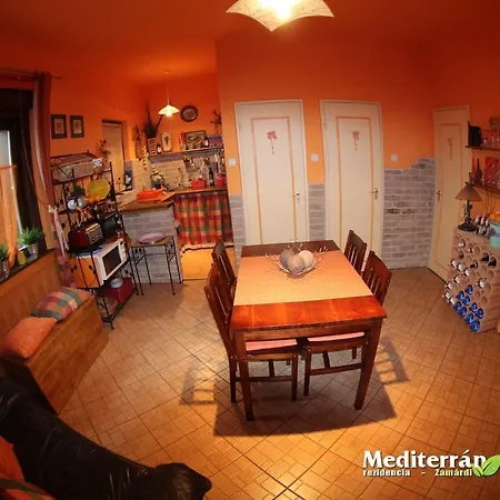 Apartman In Zamardi/balaton 20365